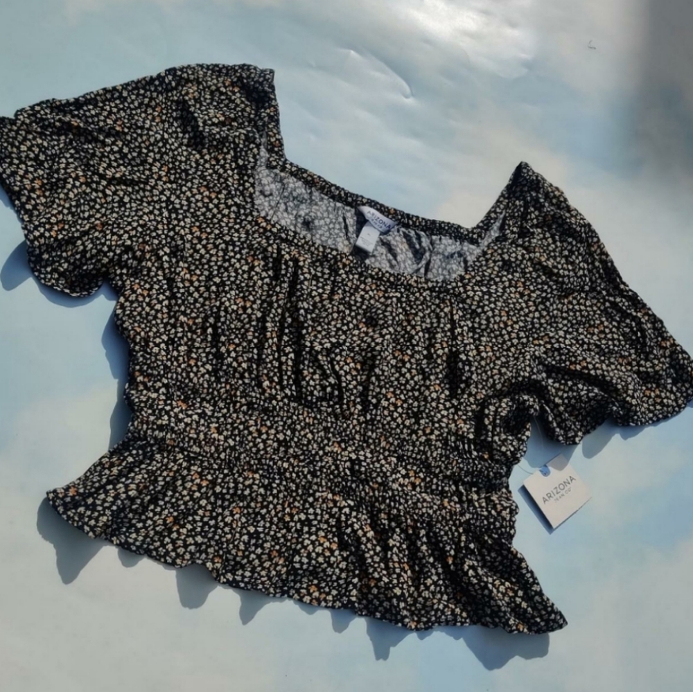 Flutter Sleeve Floral Top